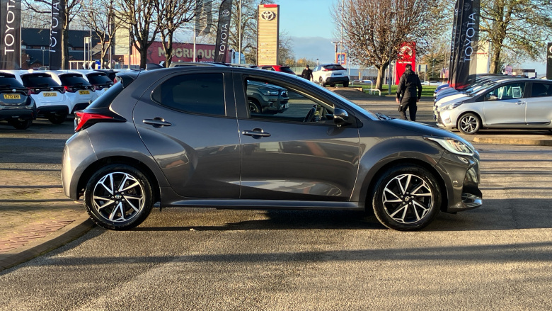 Toyota Yaris 1.5 Hybrid Design 5dr CVT Hybrid Hatchback